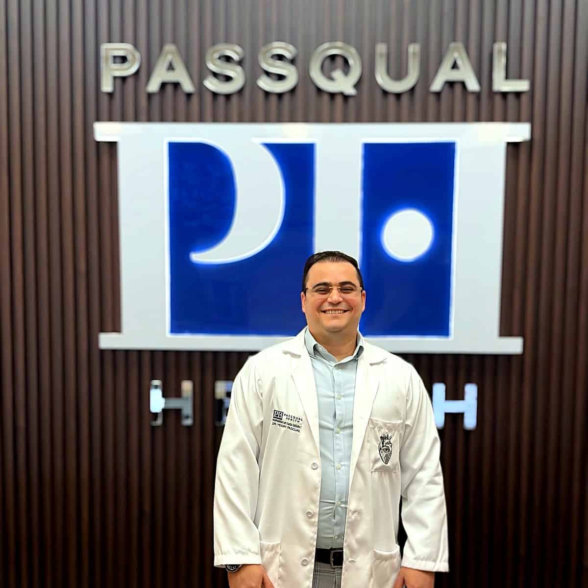 Dr. Hendry Pascual, family medicine physician and founder of PassQual Health in Miami Gardens