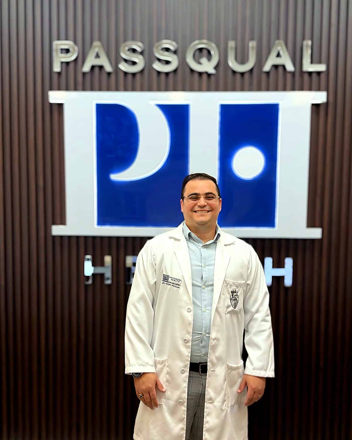 Dr. Hendry Pascual, family medicine physician and founder of PassQual Health in Miami Gardens
